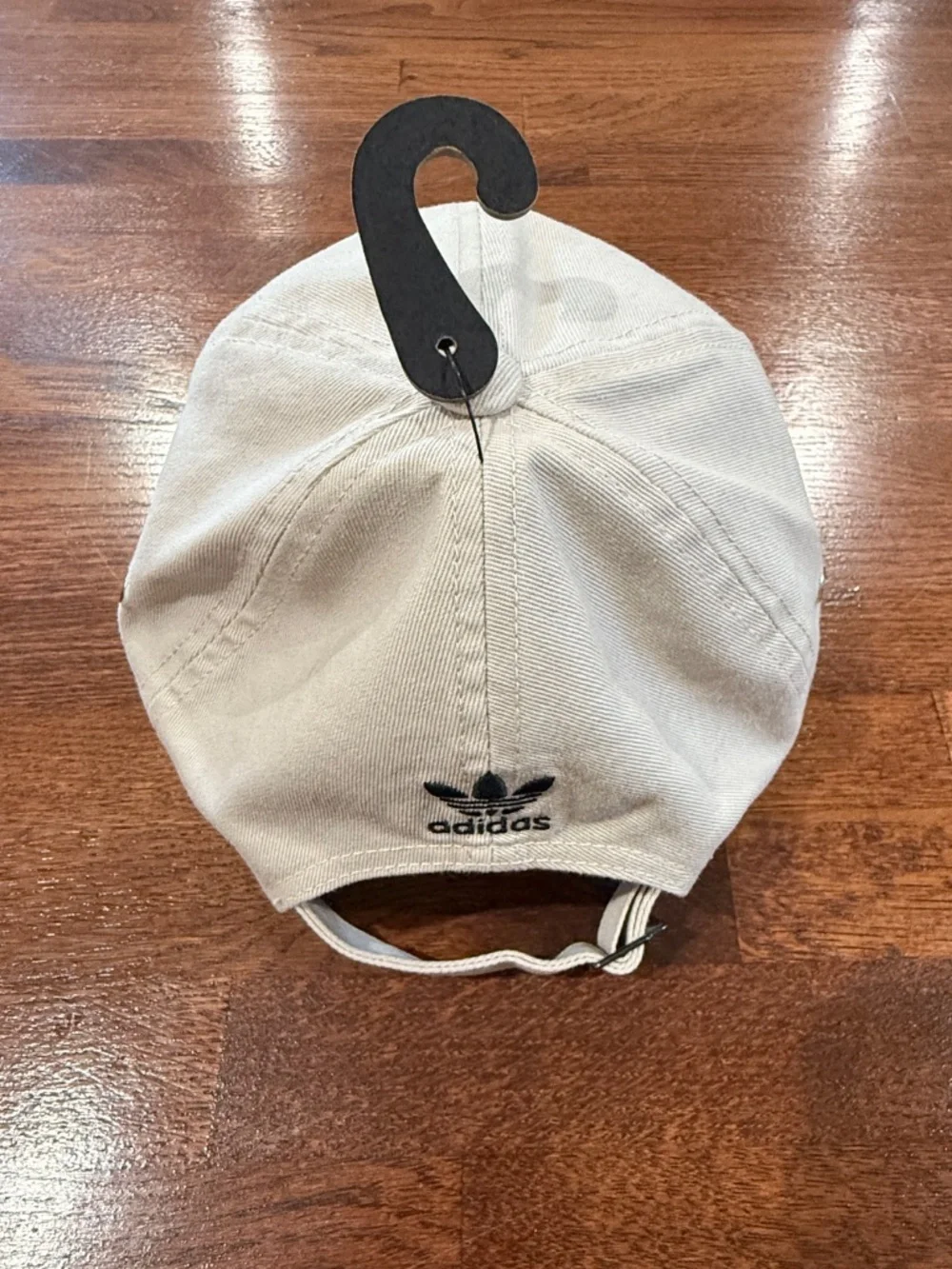 Woman cap adidas